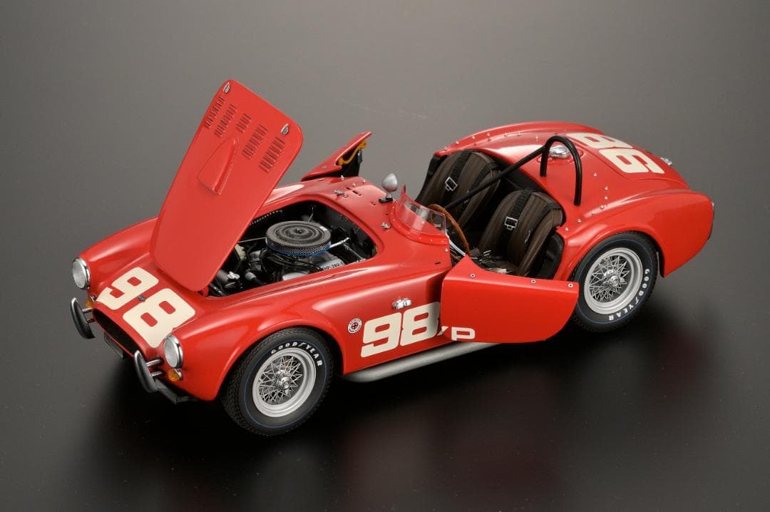 EXTO Cobra260 　(red)　 　　1/18サイズ