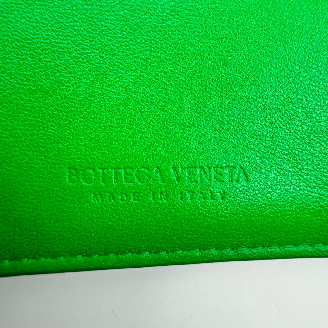 BOTTEGA VENETA カセット　名刺入れ　グリーン　本革