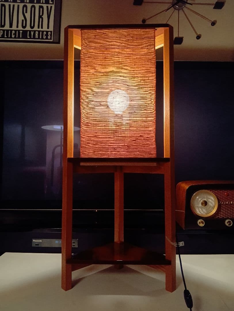 DCS CORP　和モダン　デザイナーズ　朱色　三角　サイドラック　フロアランプ