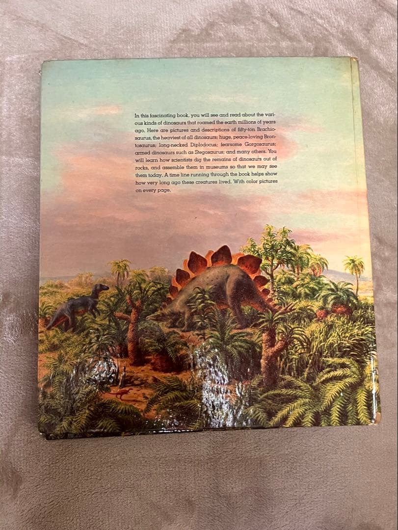 洋書 DINOSAURS and Other Prehistoric Reptiles