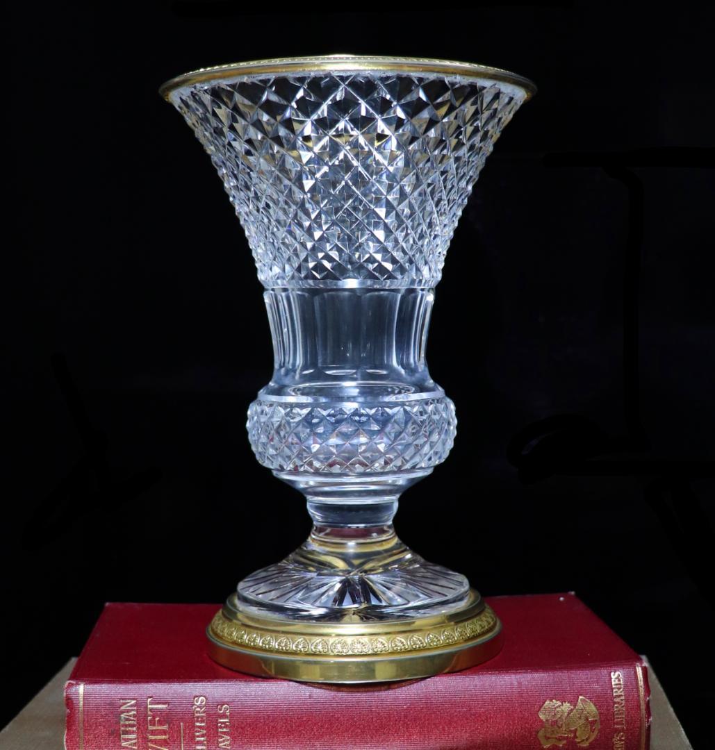 オールド・バカラ 1890年頃 メディシス型 大型金装飾花瓶 ダイヤモンドカット