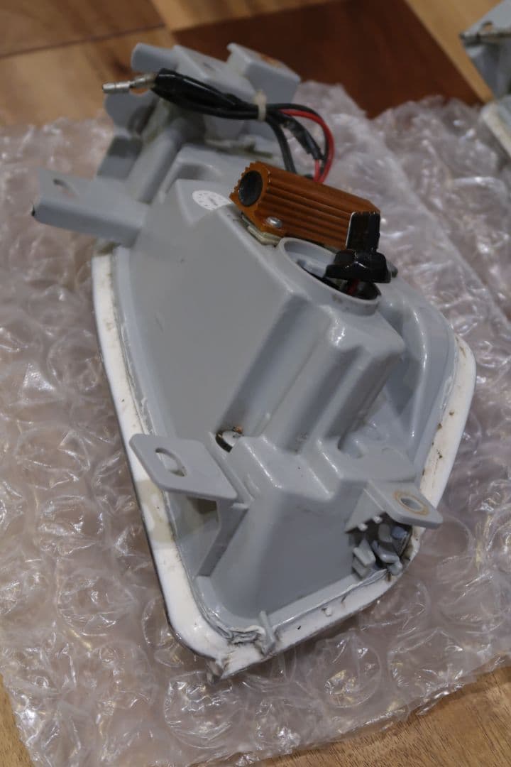 Revier プリウスα 前期　デイライト LED Ver.2