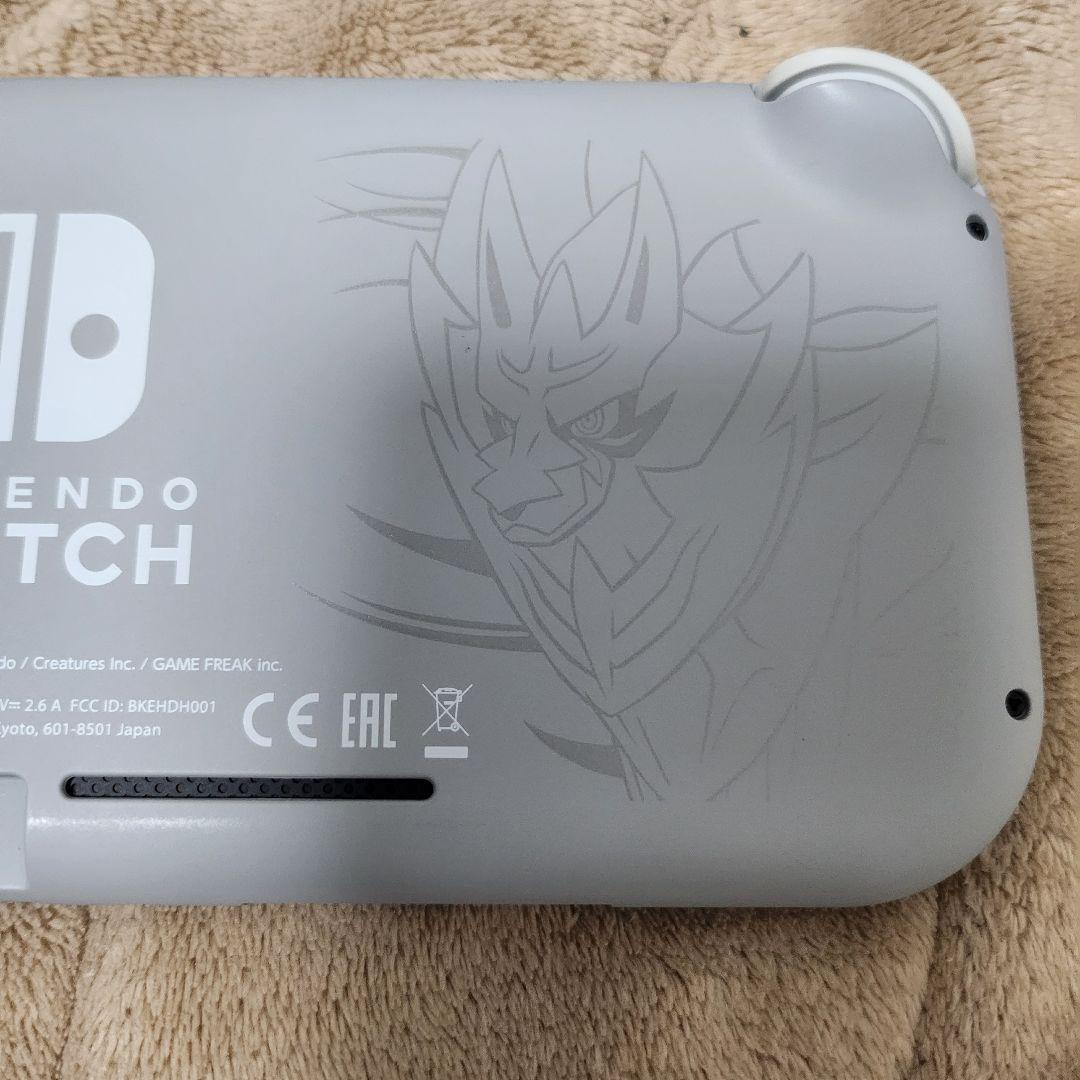 美品　Nintendo Switch Lite ポケモンデザイン