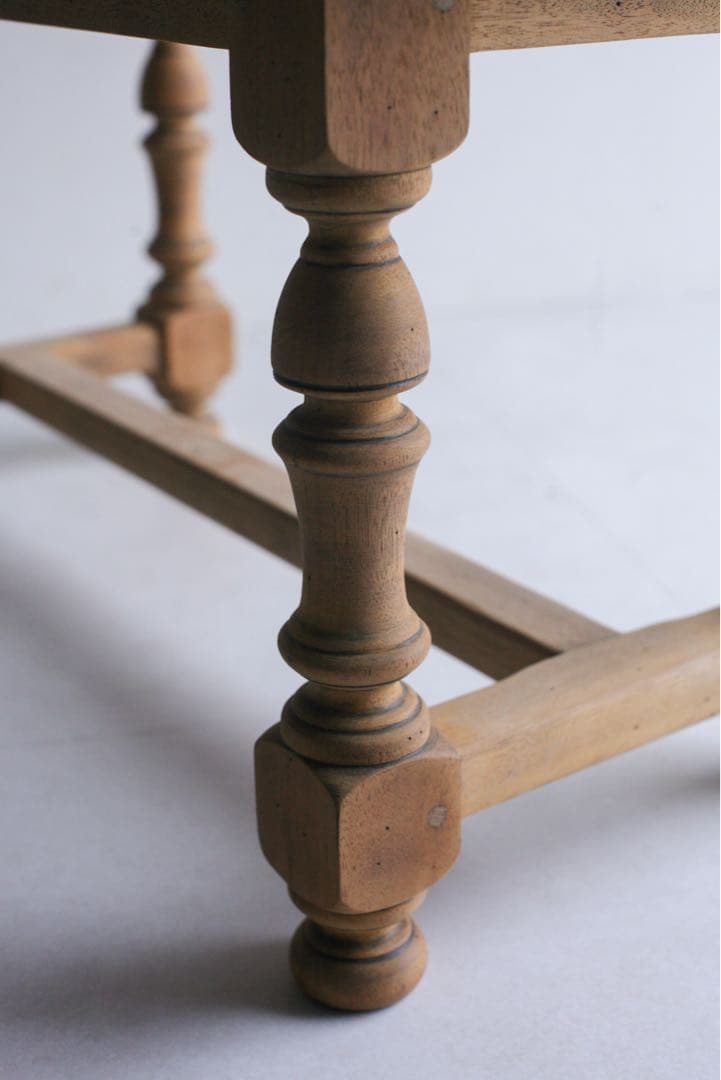 フランス　ローテーブル　サイドテーブル　無垢財　オーク材　ブロカント　古家具