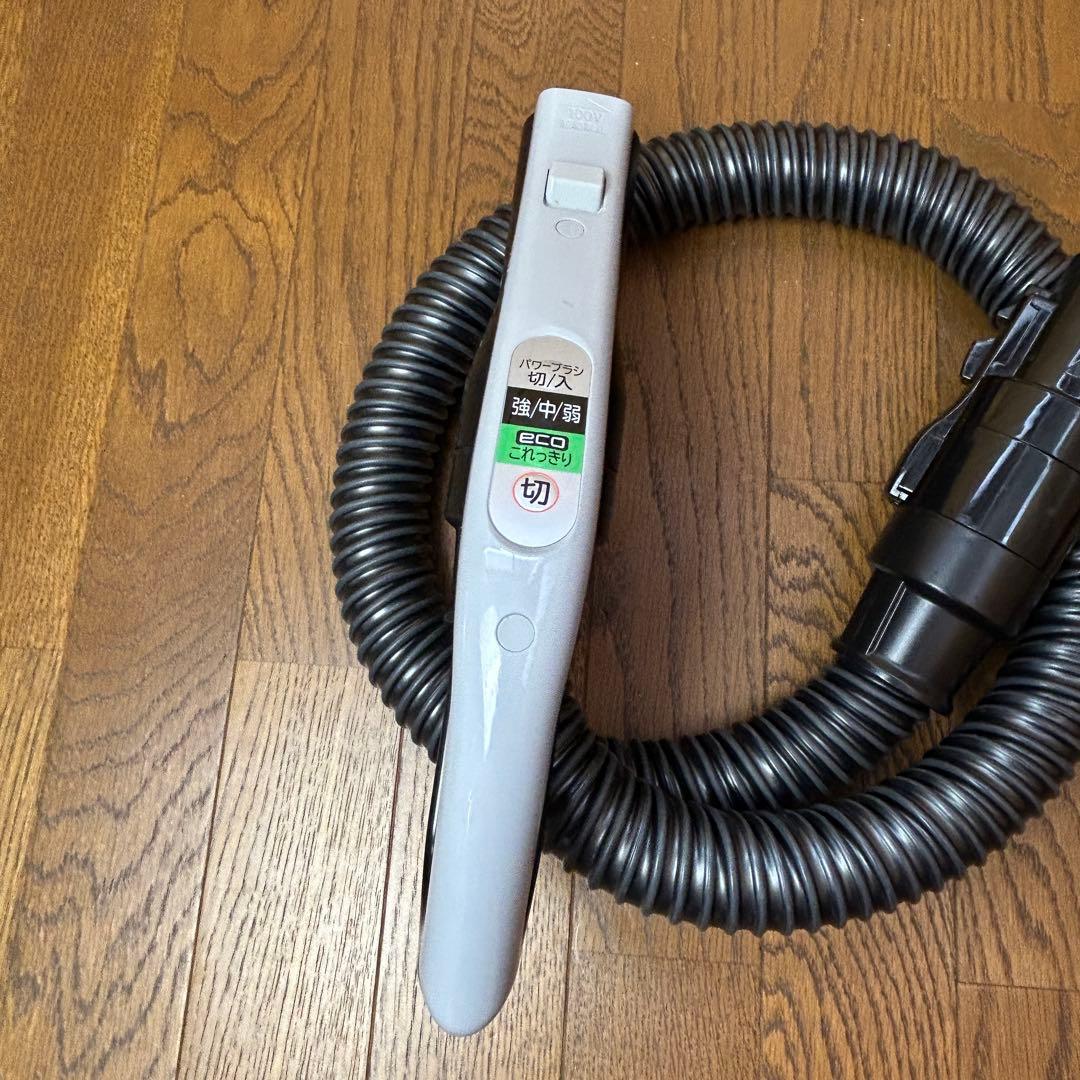 HITACHI キャニスター掃除機 CV-SC300｜2015年製・動作確認済み