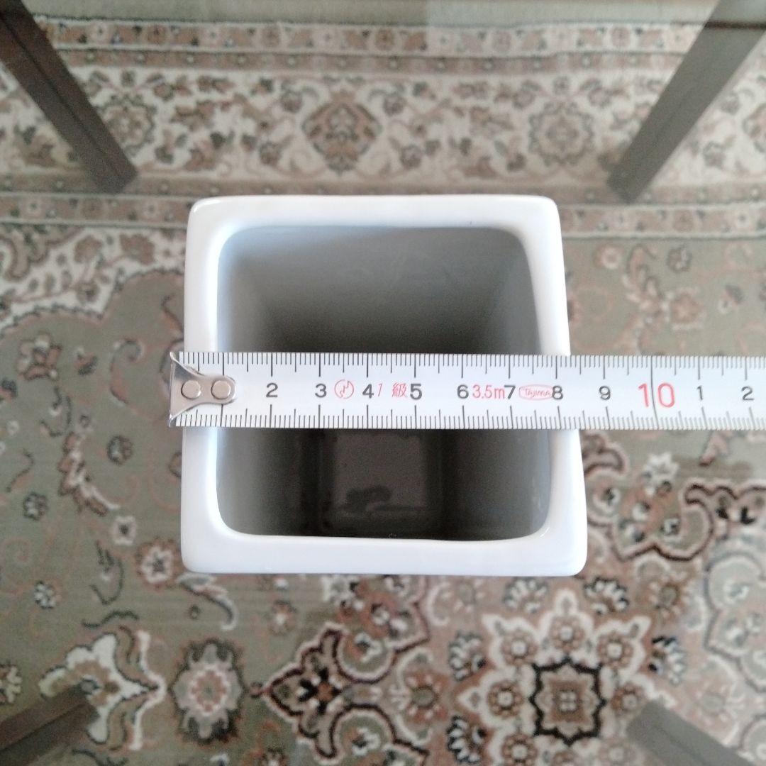 中国文房具骨董七十年前旧蔵【染付青花大方瓶　陶芸筆筒、筆立て】細工手絵山水人物