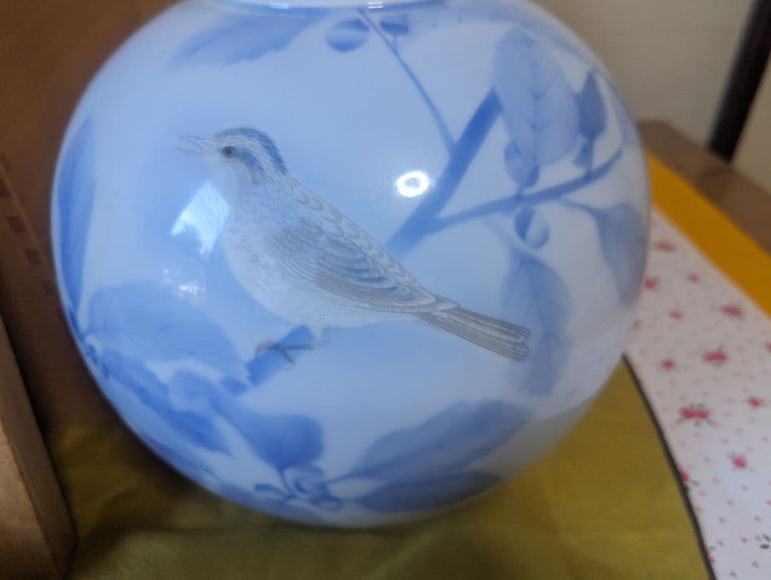 宮内庁御用達 深川製磁 有田焼 花瓶 官窯染付 鳥 白磁 藍絵 特大 花入共箱