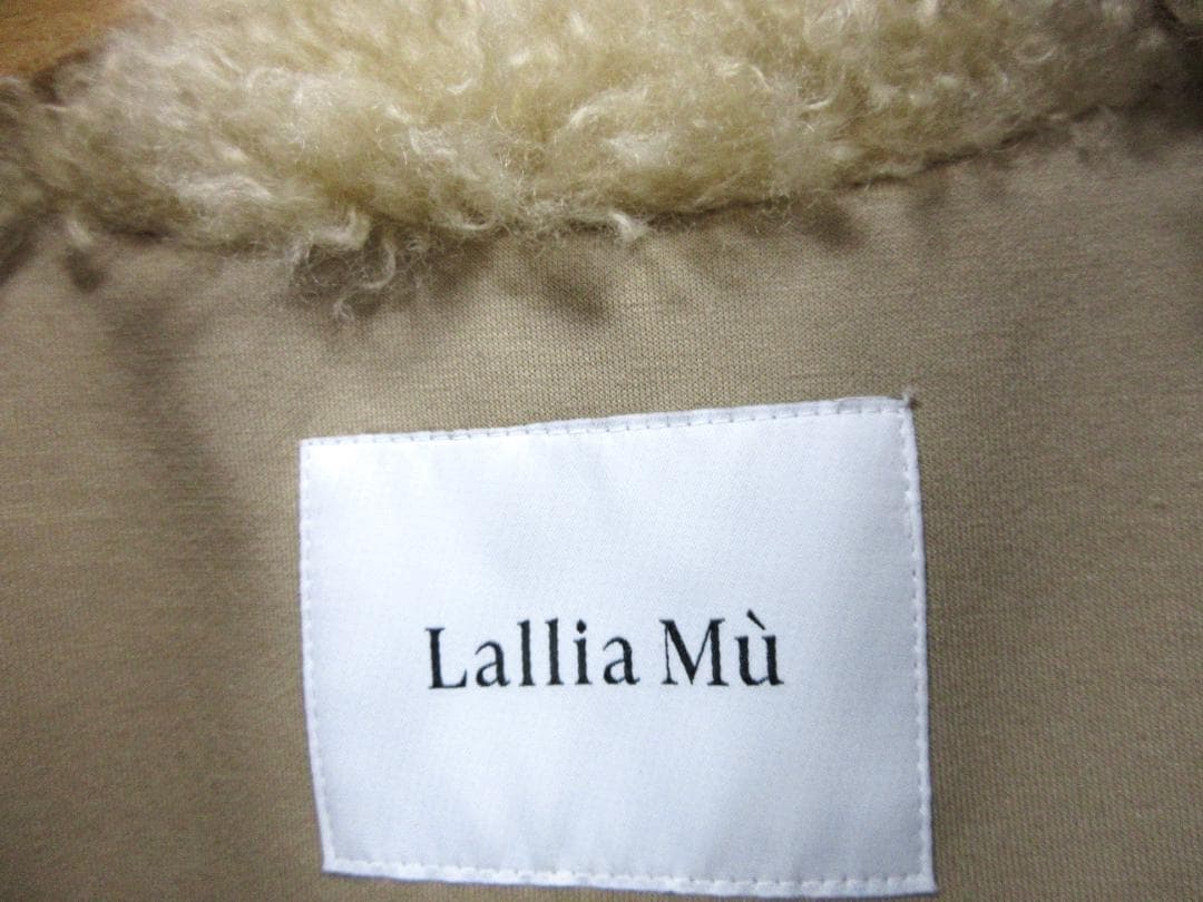 Lallia Mu ラリアムー　ボア襟　ナイロン　キルティング 中綿　ポンチョ