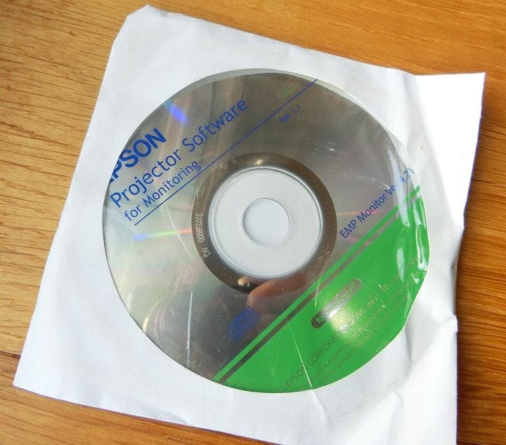 【EPSON】EMP-1825【液晶プロジェクタ】