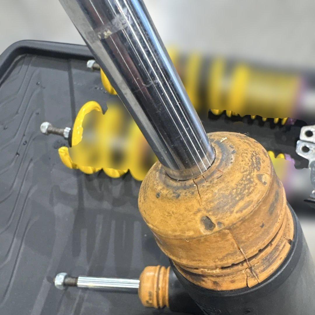 BMW 5シリーズツーリング用（F11）カーヴェー車高調KW・一応ジャンク品扱い