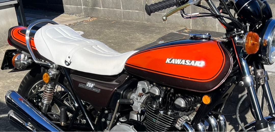 カワサキZ750D1 火の玉 外装 タンク、サイドカバー、テール