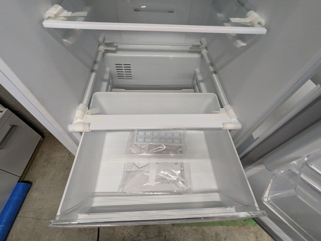 24年製 ニトリ 274L 2ドアファン式 冷凍冷蔵庫 NR-274L WH