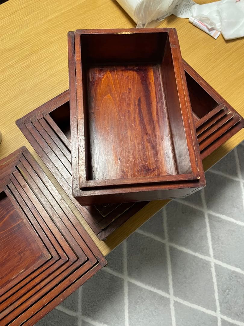 漆塗り　入れ子　7段　木箱　7個組　昭和レトロ　アンティーク　蓋付　ヴィンテージ