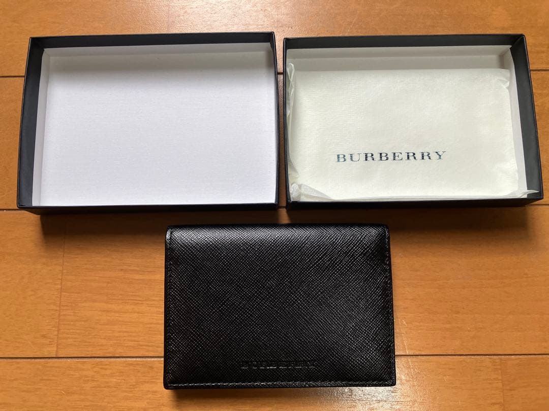 BURBERRY バーバリー　名刺入れ・パスケース・定期入れ