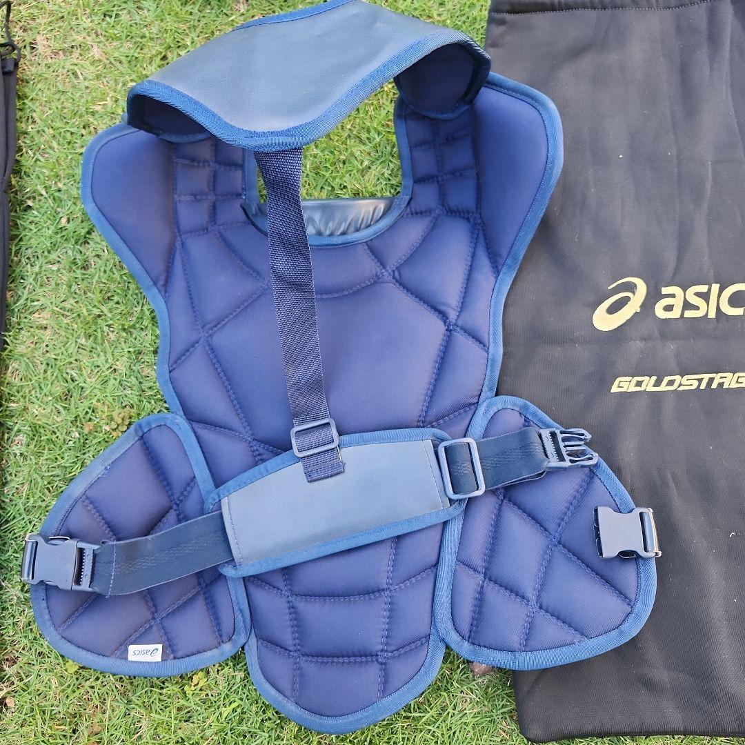 お得 ！ asics キャッチャー用プロテクター ネイビー　硬式用