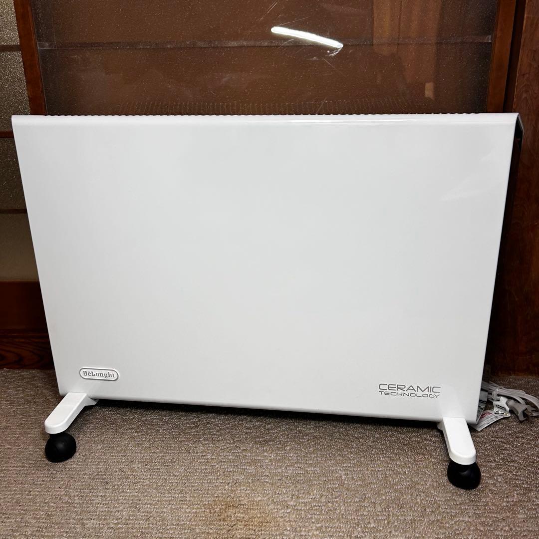 ほぼ未使用　デロンギ コンベクターヒーター HXJ60L12 8-10畳