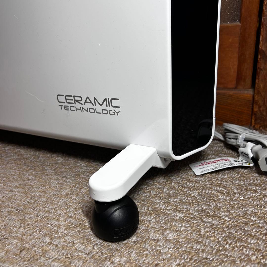 ほぼ未使用　デロンギ コンベクターヒーター HXJ60L12 8-10畳