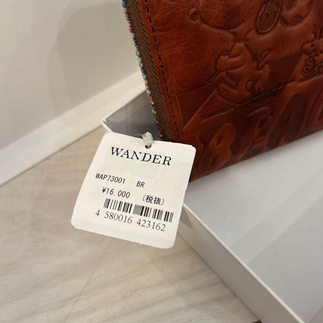 【未使用】スヌーピー 本革　長財布　型押し　ラウンドファスナー　箱入り