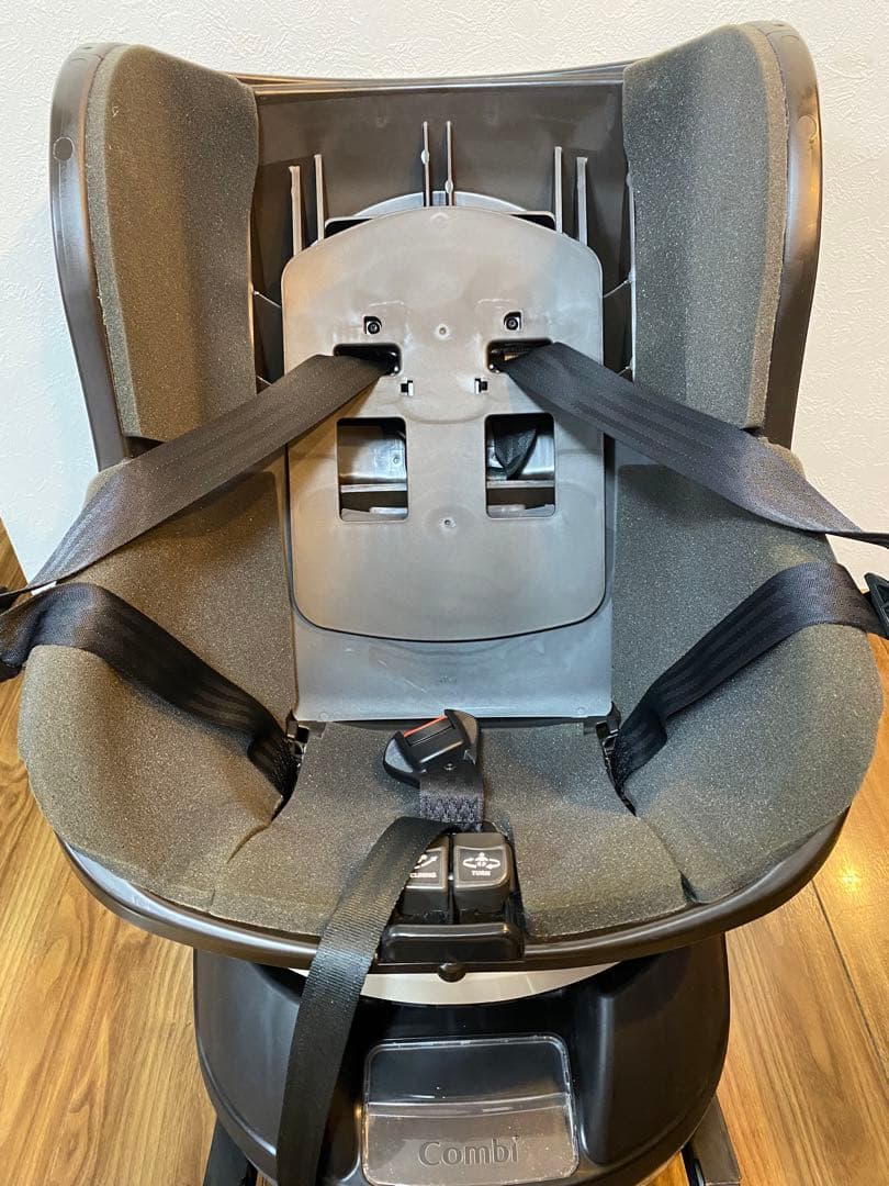 Combi コンビ 回転式チャイルドシート クルムーヴ クルムーブ　ISOFIX