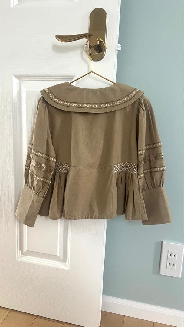 最終値下げApolina kids ブラウス 3-5y