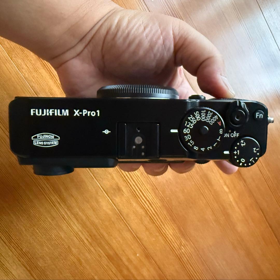 Fujifilm X-pro1 ミラーレスカメラ 本体