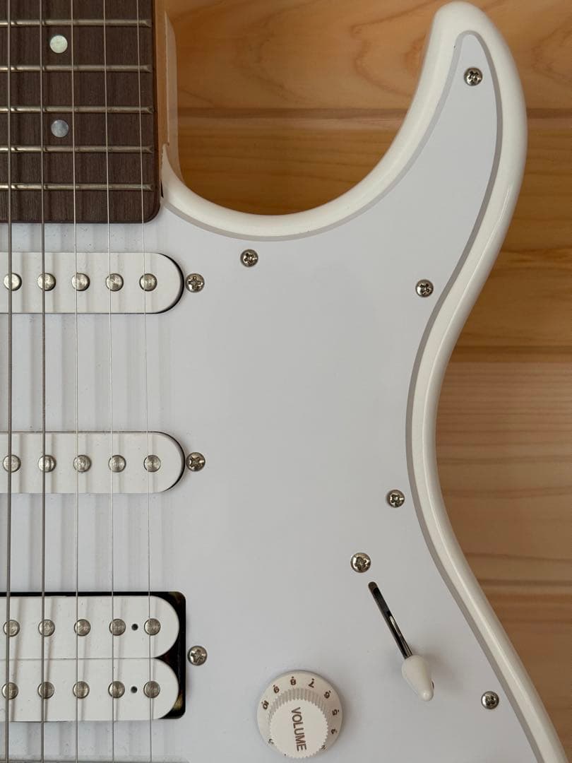 2025年　ヤマハ　パシフィカ　エレキギター PAC012 ホワイト