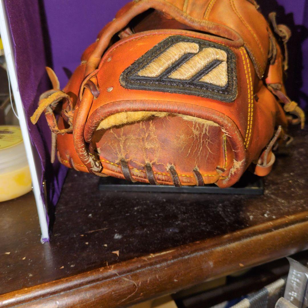 き*ち様 硬式用　ミズノプロ４D 内野用　ビッグM　革質モチモチ