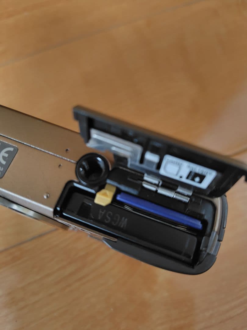 【中古】RICOH　リコー　R10　コンパクトデジタルカメラ