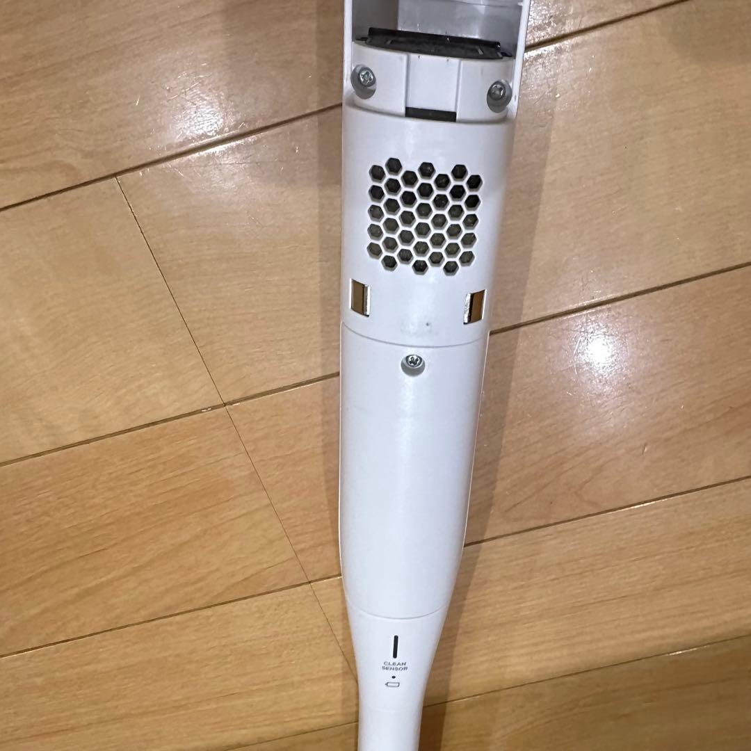 ② Panasonic 掃除機　クリーンドック　セパレートコードレス