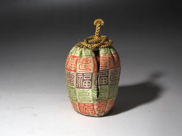 ☆　桶谷定一　肩衝茶入　久田流　十二代　尋牛斎の花押がございます☆y593