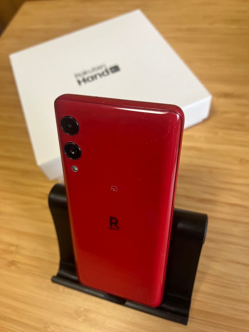 美品【ほぼ新品】早い者勝ち　Rakuten Hand 5G P780 レッド