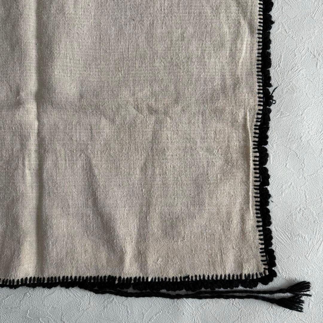 イーラーショシュ　手刺繍　鳥　植物　ピロケース