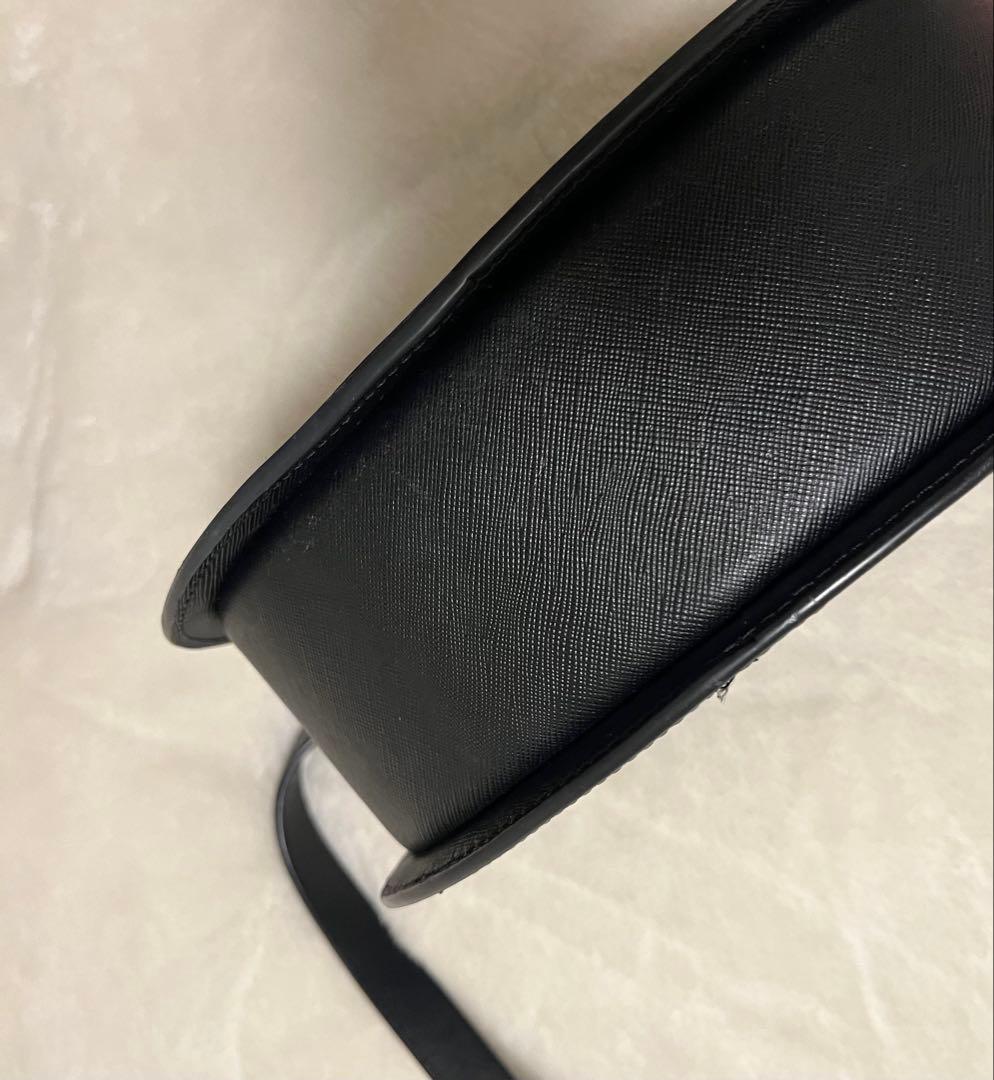 A.P.C アーペーセー　geneve ショルダーバッグ　ブラック　黒