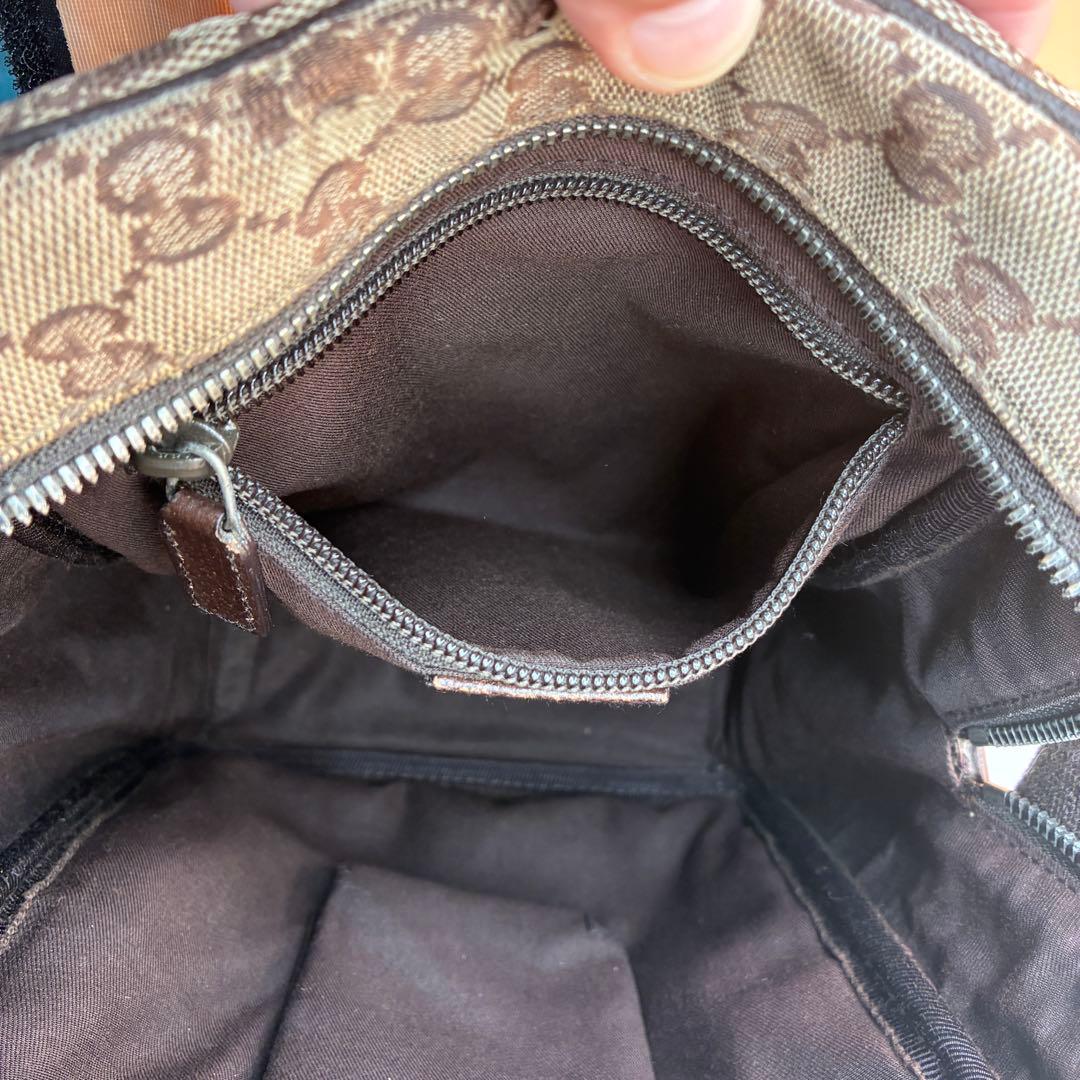 GUCCI GGキャンバス ショルダーバッグ クロスボディ