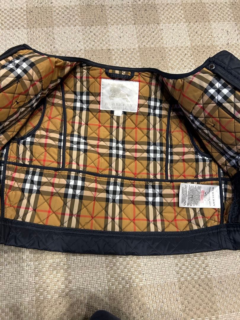 06 BURBERRY キッズ キルティングジャケット 110cm