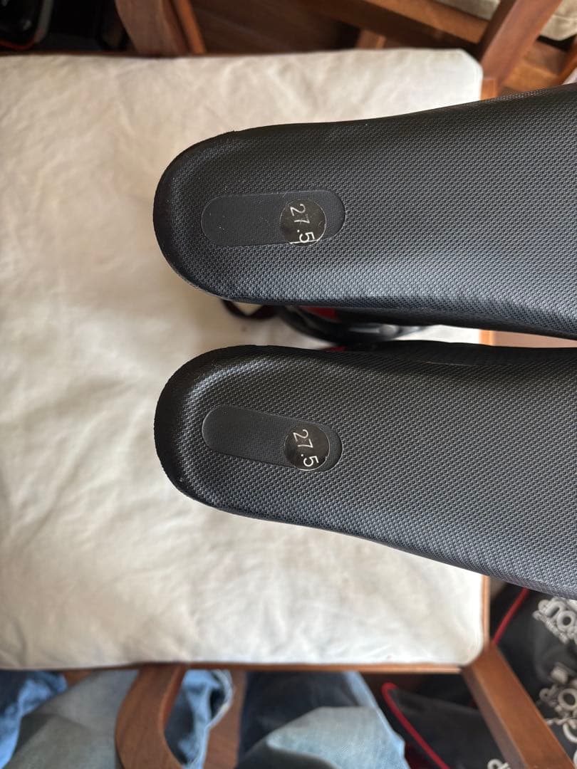 ATOMIC スキー ブーツ レッド