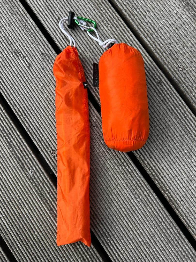 ヘリテイジ　エマージェンシーソロシェルター(旧モデル) 専用ポール付き