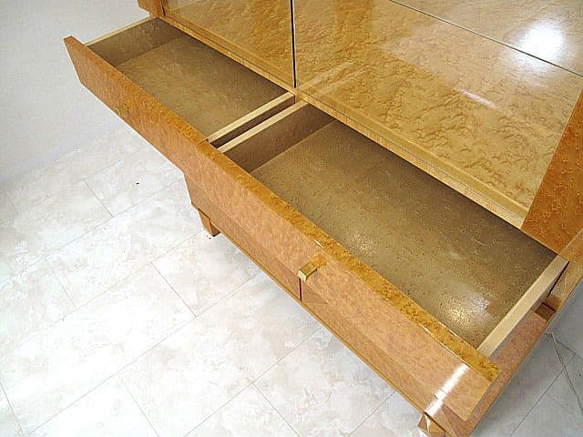 IDC大塚家具　スプレンダー バーズアイメープル　照明付きキュリオケース 飾り棚