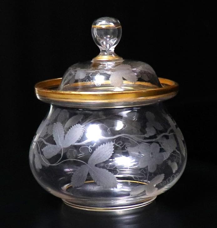 オールド・バカラ 金彩 蓋物 1900年頃 グラヴュール アンティーク 草花文