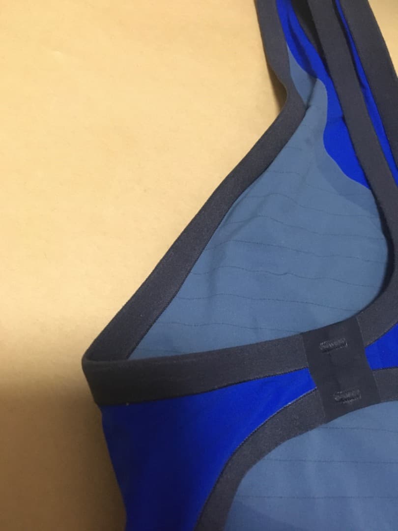 ひろさん arena POWERSKIN CARBON AIR2 XS ②