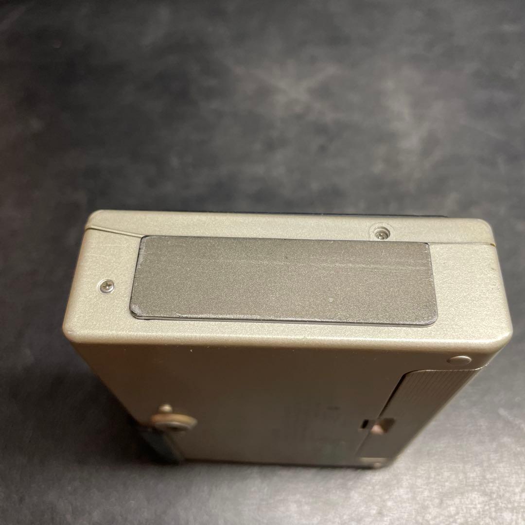 AIWA カセットボーイHS-F2 カセットプレーヤー オートリバース　ジャンク