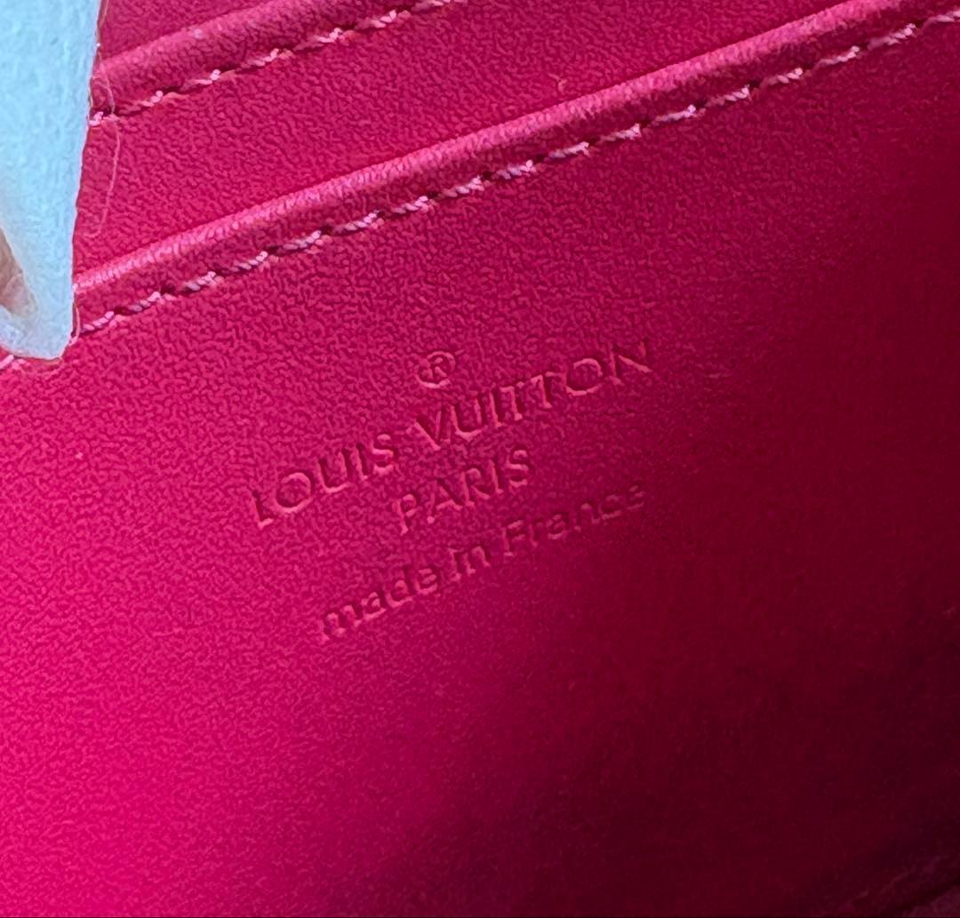 ルイ・ヴィトン エナメルミニ財布