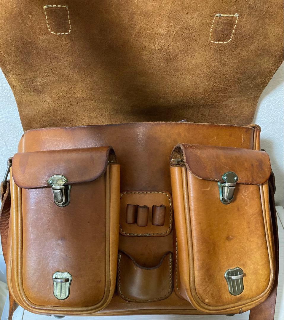 HERZ レザーショルダーバッグ ブラウン