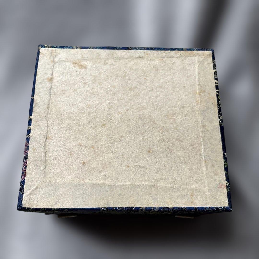 中国美術 内絵 飾り壺 2客セット 台座付 ぼんぼり風　染付 磁器 布貼箱