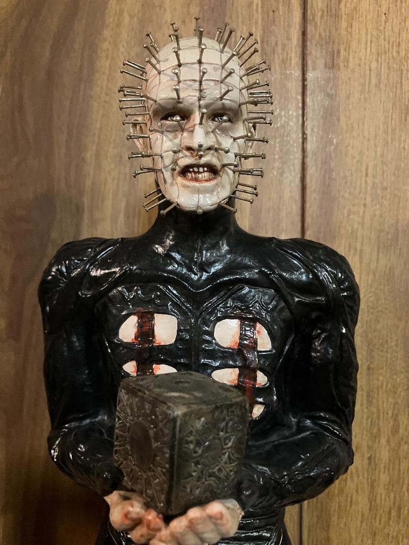 ヘルレイザー　ピンヘッド　スタチュー　高さ39cmくらい