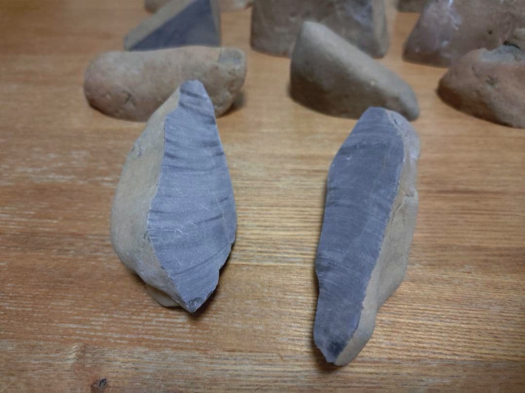 結婚式　席札　テーブルナンバー　アクセサリースタンド　ペーパーウェイト　大理石？