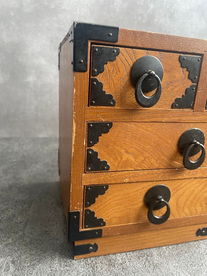 昭和レトロな木製小箪笥
