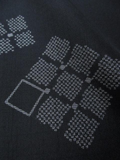未着用に近い！本場縞大島＊本場大島紬＊黒＊飛び柄＊訪問着＊１６４ｃｍ＊裄６５