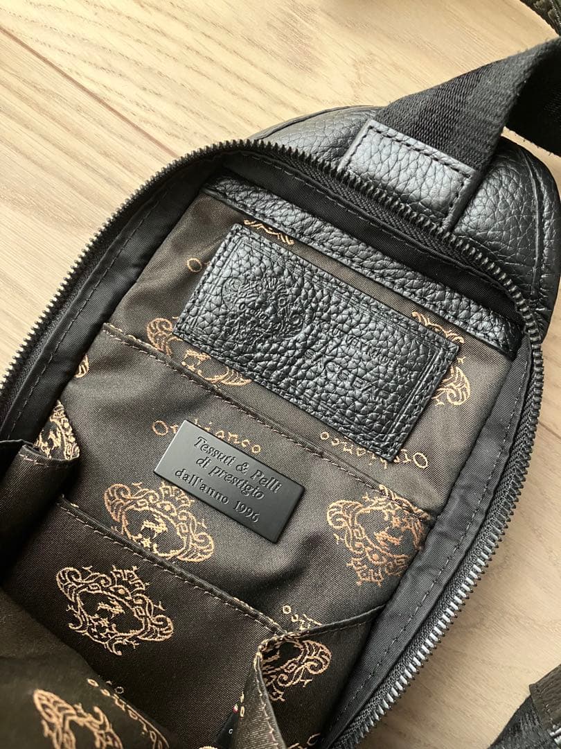 メンズ Orobiancoショルダーバッグ