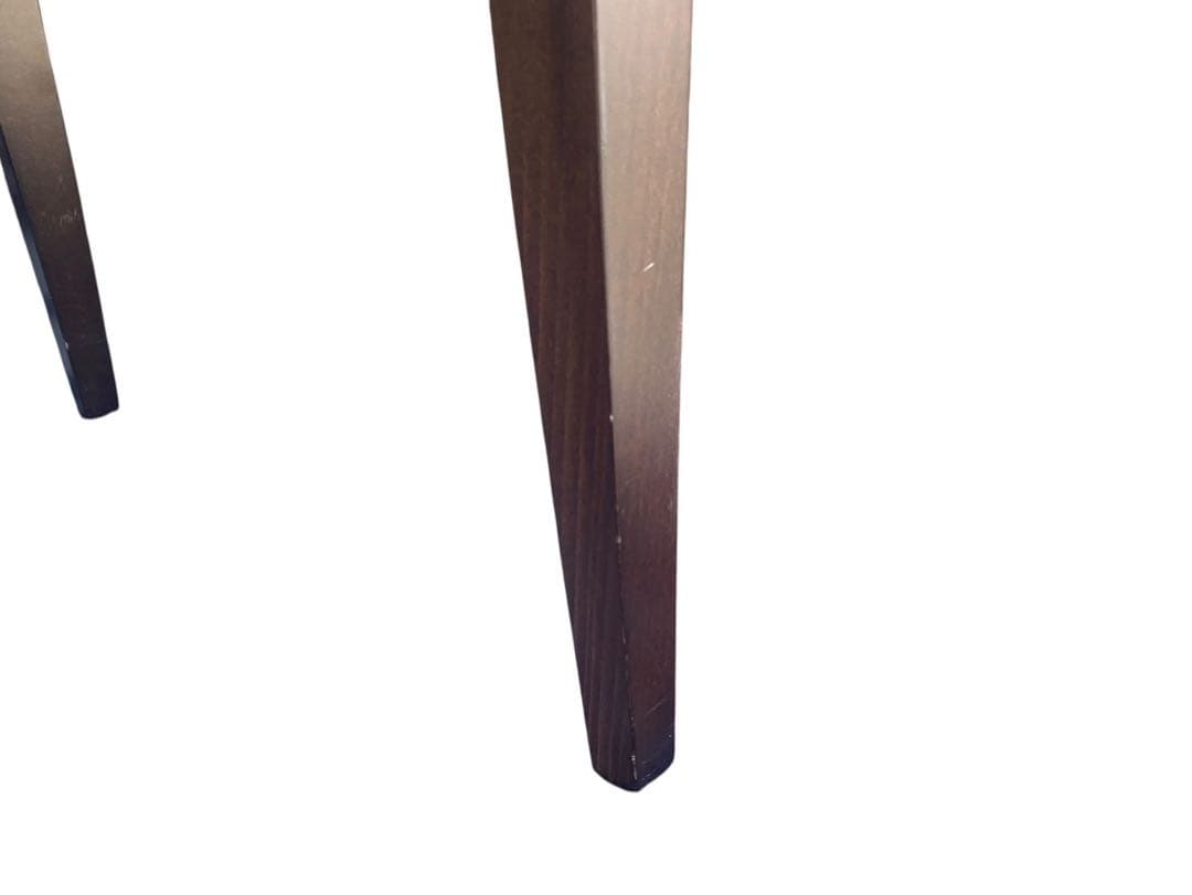 ◇②Poltrona Frau vittoria ダイニングチェア